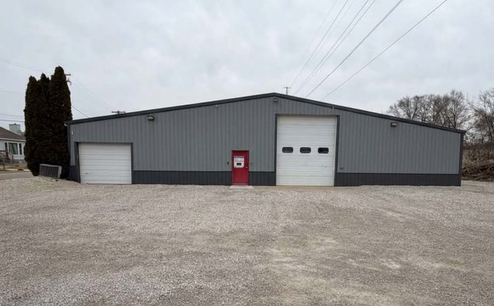 Pictures of Industrial property located at 300 W Joliet Road, Ottawa, IL 61350 for sales - image #1