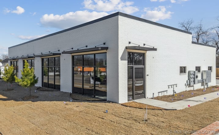 Pictures of Mixed Use, Office, Retail property located at 527 W El Paso Street, Broken Arrow, OK 74012 for sales - image #1