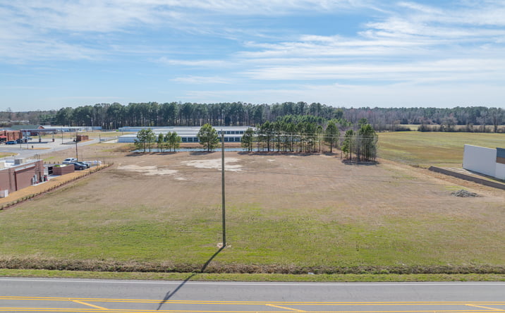 Pictures of Land property located at 135 Koonce Fork Rd, Richlands, NC 28574 for sales - image #1