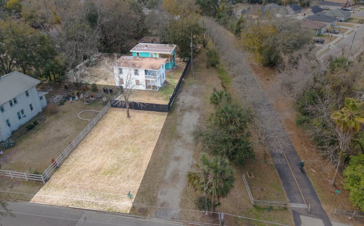 Pictures of Multifamily property located at 1036 W 12th St, Jacksonville, FL 32209 for sales - image #1