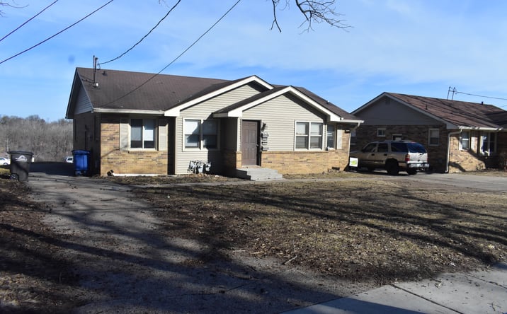 Pictures of Multifamily property located at 2733 Boston Ave, Des Moines, IA 50310 for sales - image #1