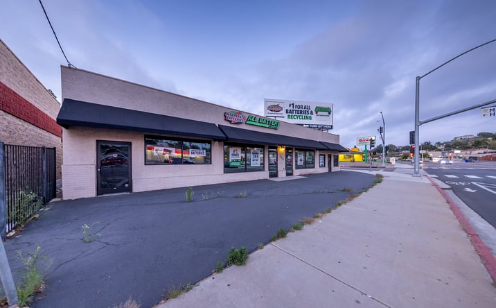 Pictures of Retail, Industrial property located at 7030 University Ave, La Mesa, CA 91942 for sales - image #1