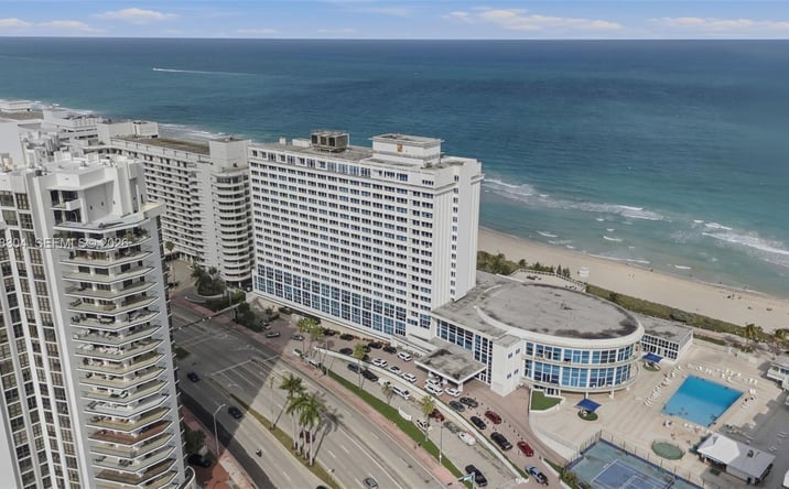 Pictures of Business for Sale, Retail, Hospitality property located at 5445 Collins Ave L6NCU2A, Miami Beach, FL 33140 for sales - image #1