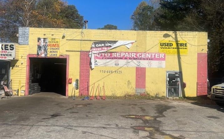 Pictures of Business for Sale, Retail, Industrial property located at 5344 Covington Highway, Decatur, GA 30035 for sales - image #1
