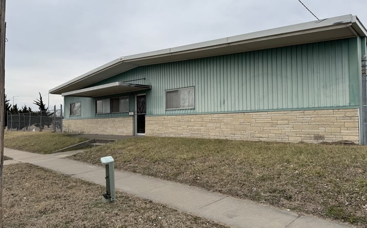 Pictures of Hospitality, Industrial, Land, Office, Retail property located at 225 NW Curtis St, Topeka, KS 66608 for sales - image #1