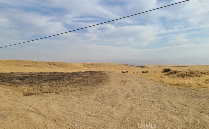 Pictures of Land property located at Apn 38604002, Bakersfield, CA 93306 for sales - image #1