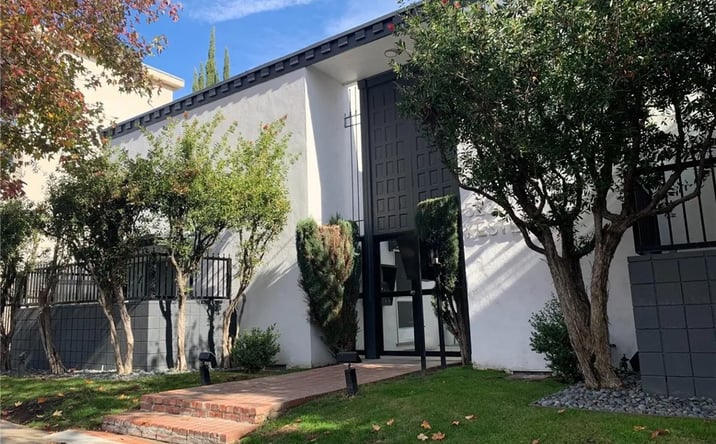 Pictures of Multifamily property located at 5236 Kester Avenue, Sherman Oaks, CA 91411 for sales - image #1