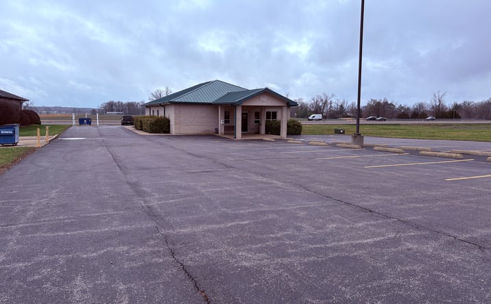 Pictures of Special Purpose property located at 404 Rushing Dr, Herrin, IL 62948 for sales - image #1
