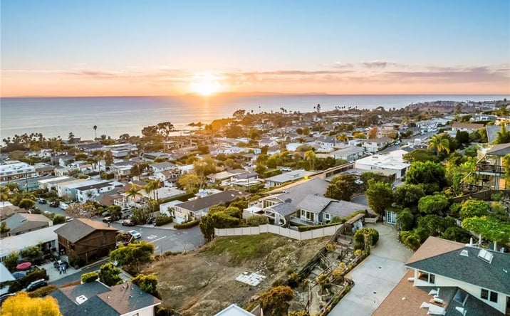 Pictures of Land property located at 990 Hillcrest, Laguna Beach, CA 92651 for sales - image #1