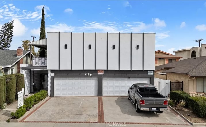 Pictures of Multifamily property located at 322 N Isabel, Glendale, CA 91206 for sales - image #1