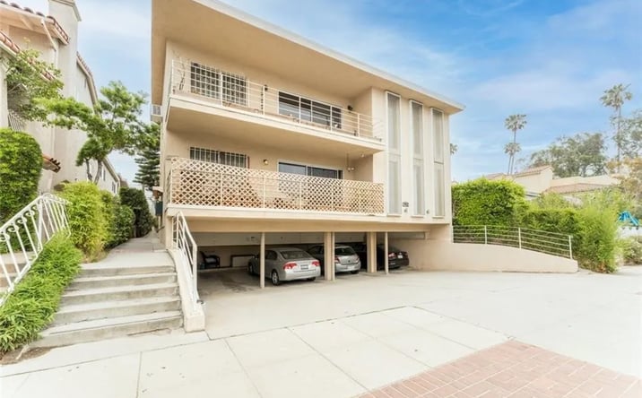 Pictures of Multifamily property located at 943 19th Street, Santa Monica, CA 90403 for sales - image #1
