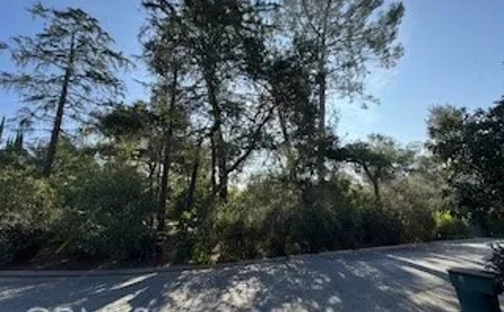 Pictures of Land property located at Burleigh, Pasadena, CA 91105 for sales - image #1