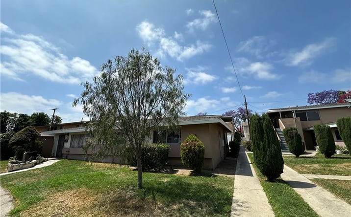 Pictures of Multifamily property located at 611 E Eton Place, Anaheim, CA 92805 for sales - image #1