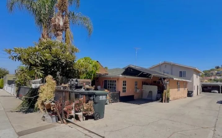 Pictures of Multifamily property located at 3844 Whiteside Street, East Los Angeles, CA 90063 for sales - image #1