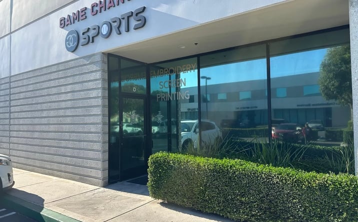 Pictures of Office, Retail, Industrial property located at 14905 Paramount Blvd #d, Paramount, CA 90723 for sales - image #1