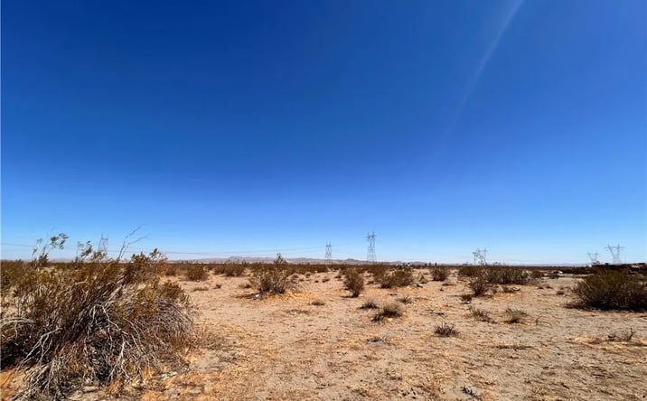 Pictures of Land property located at Johnson, Phelan, CA 92371 for sales - image #1