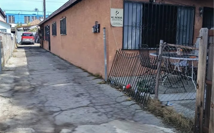 Pictures of Multifamily property located at 1549 E.33 St., Los Angeles, CA 90011 for sales - image #1