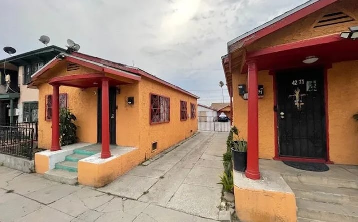 Pictures of Multifamily property located at 4271 S Kansas, Los Angeles, CA 90037 for sales - image #1