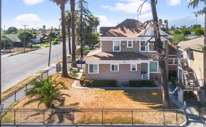 Pictures of Multifamily property located at 708 W 9th Street, San Bernardino, CA 92410 for sales - image #1