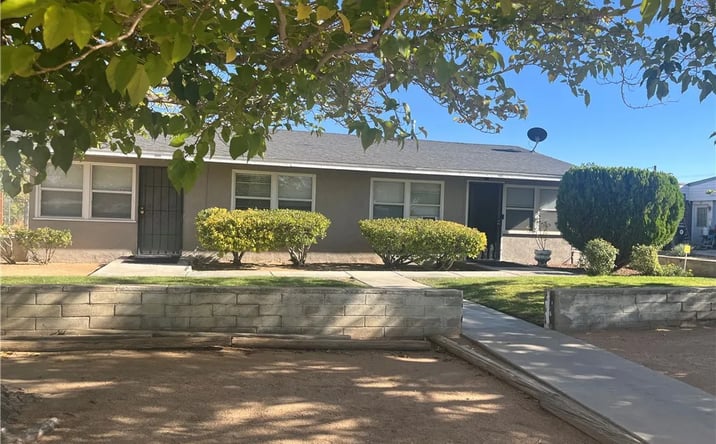 Pictures of Multifamily property located at 14703 Mesa Dr, Victorville, CA 92395 for sales - image #1