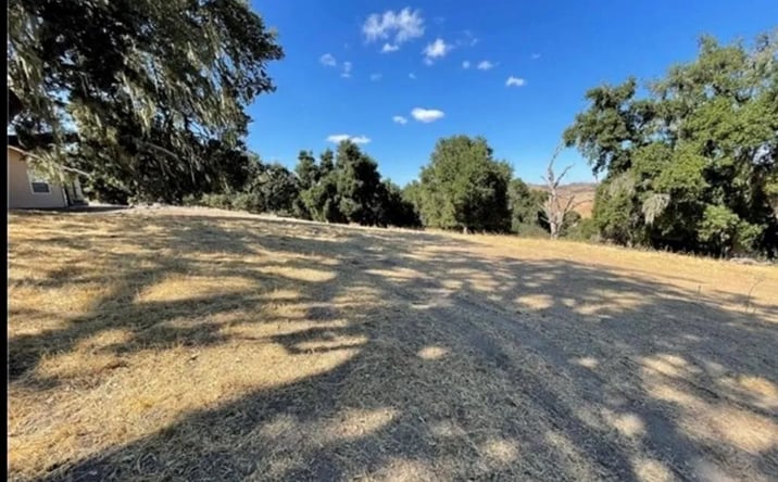 Pictures of Land property located at 9970 Bluegill, Paso Robles, CA 93446 for sales - image #1