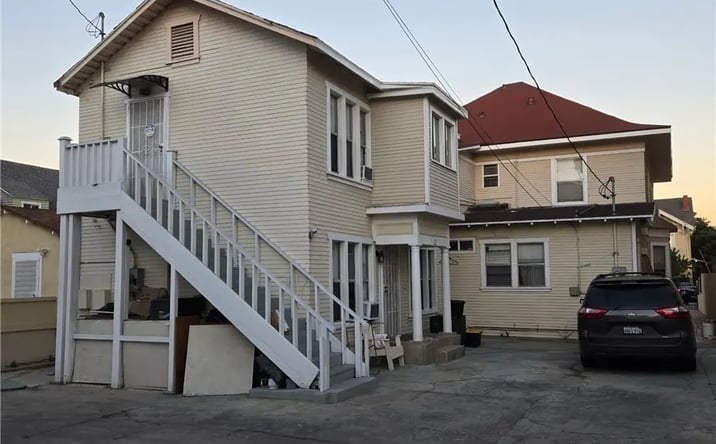Pictures of Multifamily property located at 1211 Elden Ave., Los Angeles, CA 90006 for sales - image #1