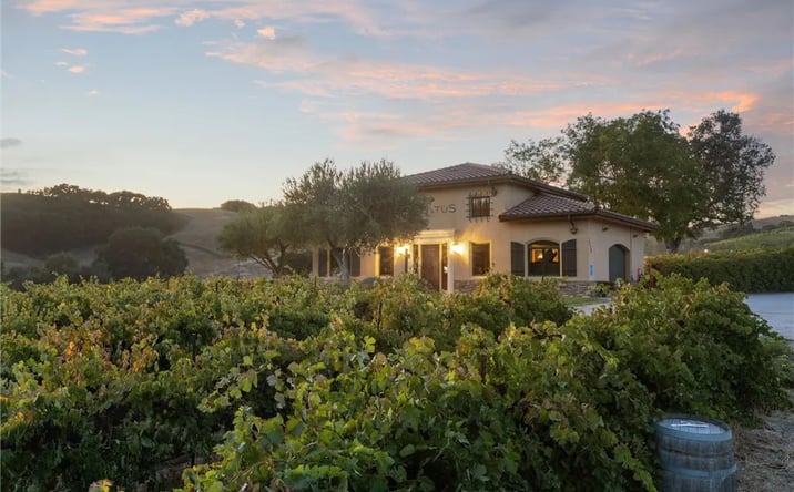 Pictures of Land property located at 3000 Oakdale Rd., Paso Robles, CA 93446 for sales - image #1