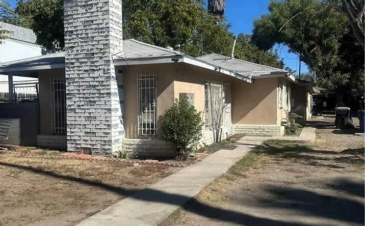 Pictures of Multifamily property located at 933 N Mountain View, San Bernardino, CA 92410 for sales - image #1