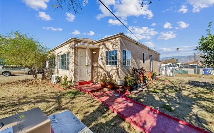 Pictures of Multifamily property located at 938 E 2nd Street, San Bernardino, CA 92408 for sales - image #1