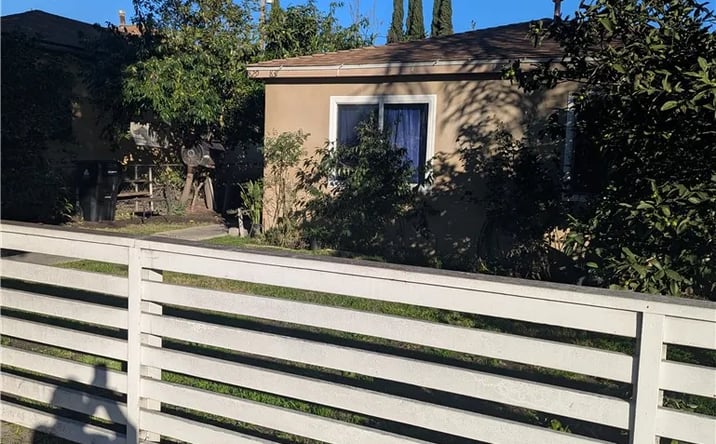 Pictures of Multifamily property located at 829 E Century, Los Angeles, CA 90002 for sales - image #1