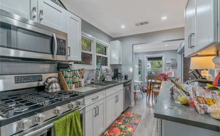 Pictures of Multifamily property located at 11938 Exposition Boulevard, Los Angeles, CA 90064 for sales - image #1