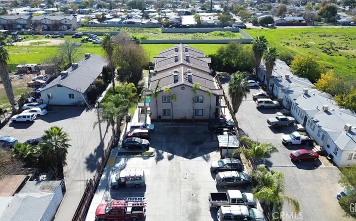 Pictures of Multifamily property located at 3017 Potomac, Bakersfield, CA 93307 for sales - image #1