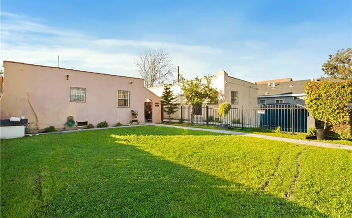Pictures of Multifamily property located at 8449 S Main, Los Angeles, CA 90003 for sales - image #1