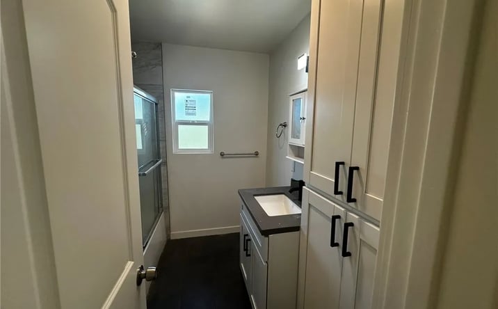 Pictures of Multifamily property located at 1525 W 105th Street, Los Angeles, CA 90047 for sales - image #1