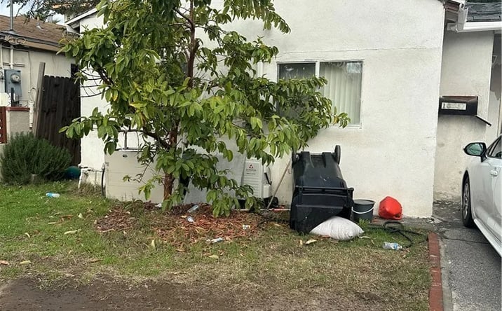 Pictures of Multifamily property located at 18535 Bryant, Northridge, CA 91324 for sales - image #1