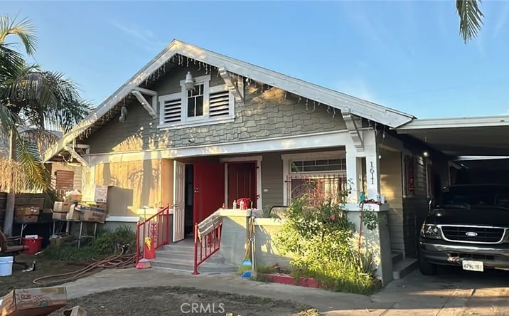 Pictures of Multifamily property located at 1611 46th, Los Angeles, CA 90062 for sales - image #1