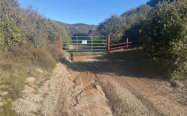 Pictures of Land property located at 67034 Paulsen, Lockwood, CA 93932 for sales - image #1