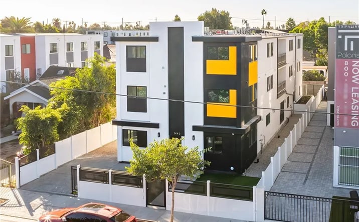 Pictures of Multifamily property located at 1444 W 37th Street, Los Angeles, CA 90018 for sales - image #1