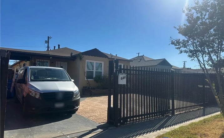 Pictures of Multifamily property located at 644 E 88th, Los Angeles, CA 90002 for sales - image #1