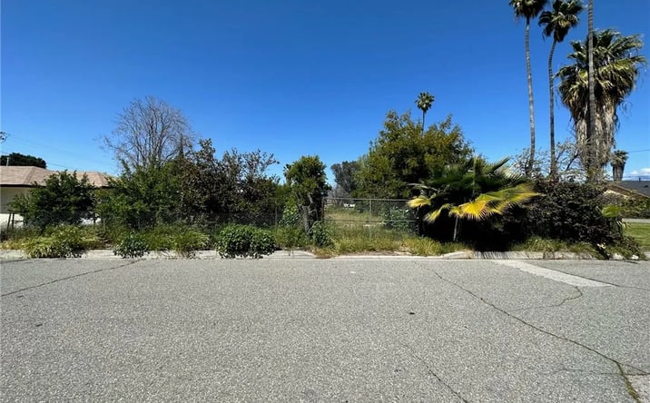 Pictures of Land property located at 10679 Seamont, Loma Linda, CA 92354 for sales - image #1