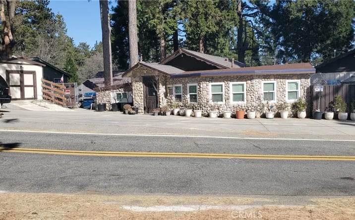 Pictures of Multifamily property located at 1055 Playground, Crestline, CA 92325 for sales - image #1
