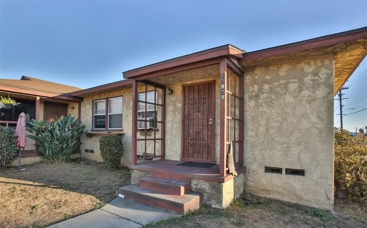 Pictures of Multifamily property located at 10956 S Western Avenue, Los Angeles, CA 90047 for sales - image #1