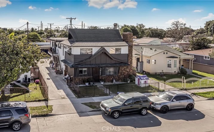 Pictures of Multifamily property located at 3062 Ardmore, South Gate, CA 90280 for sales - image #1