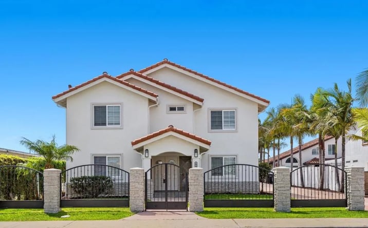 Pictures of Multifamily property located at 1749-51 Dahlia, San Diego, CA 92154 for sales - image #1