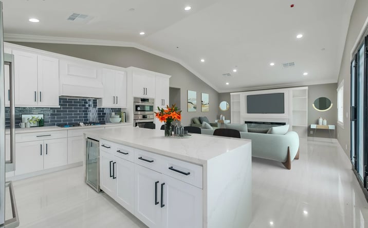 Pictures of Multifamily property located at 2476/2478 Coolidge Ave, Los Angeles, CA 90064 for sales - image #1