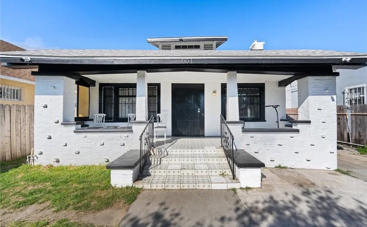 Pictures of Multifamily property located at 651 W Gage, Los Angeles, CA 90044 for sales - image #1