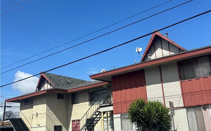 Pictures of Multifamily property located at 9643 Mallison Avenue, South Gate, CA 90280 for sales - image #1