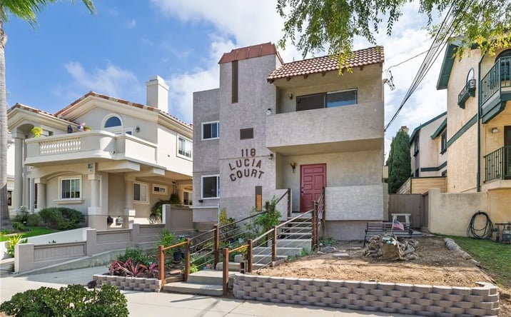 Pictures of Multifamily property located at 118 S Lucia, Redondo Beach, CA 90277 for sales - image #1