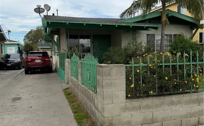 Pictures of Multifamily property located at 1445 W 58th, Los Angeles, CA 90062 for sales - image #1