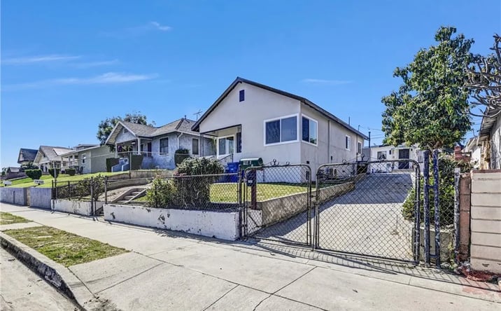 Pictures of Multifamily property located at 715 S Record, Los Angeles, CA 90023 for sales - image #1